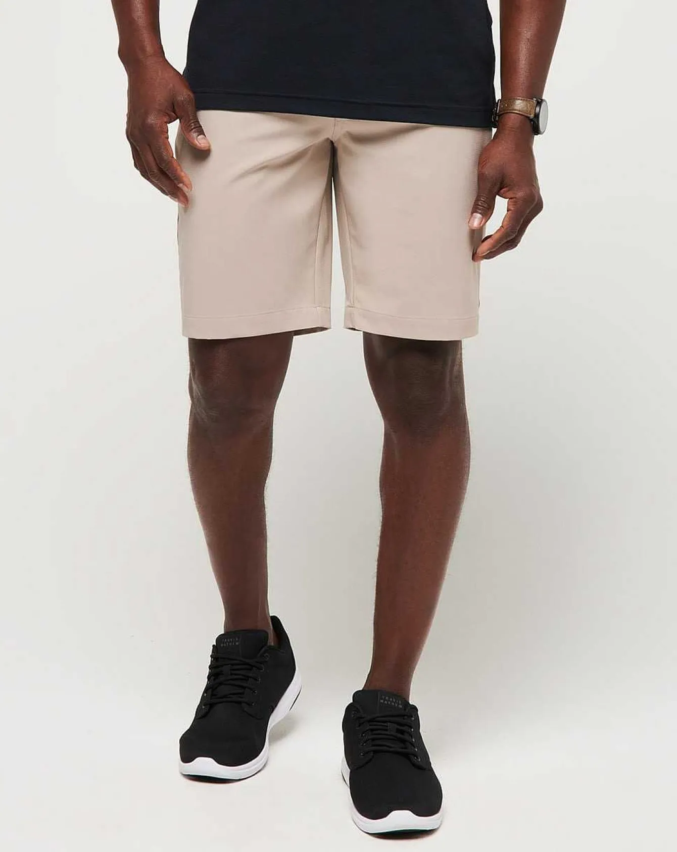 Wanderlust Short 9In